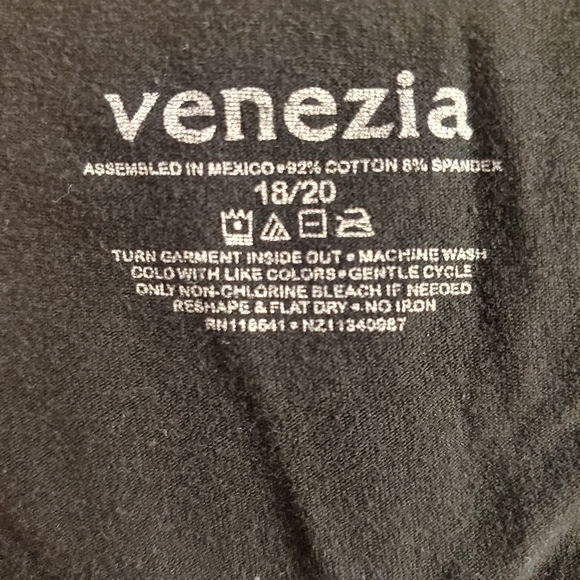 Venezia hooded top with graphic.nNn.5M5 - Picture 4 of 4